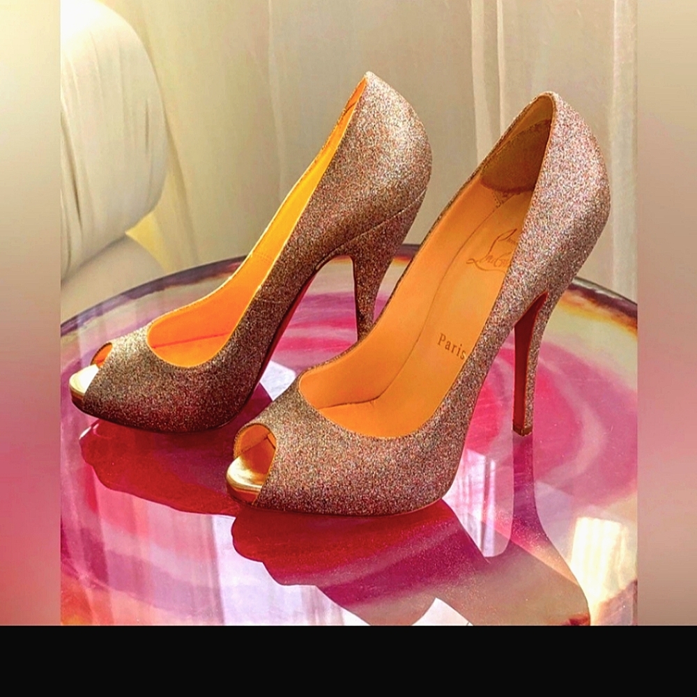 Christian Louboutin Pumps